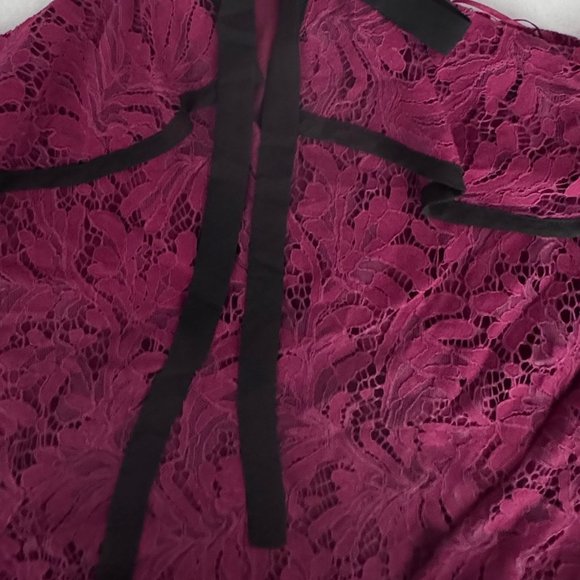 WAYF - Helena Cold Shoulder Lace Top | Size: Small | Burgundy Lace | NWT / NEW - Picture 10 of 11